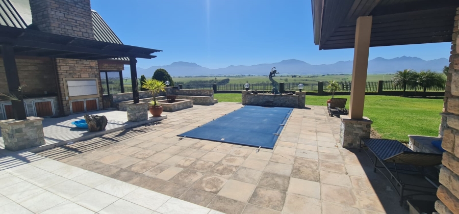 3 Bedroom Property for Sale in Glentana Western Cape